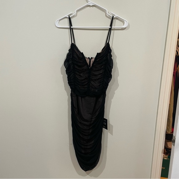LuLus Dress - Here and Wow Black and Beige Ruched Bodycon Mini Dress Size M - Picture 6 of 9